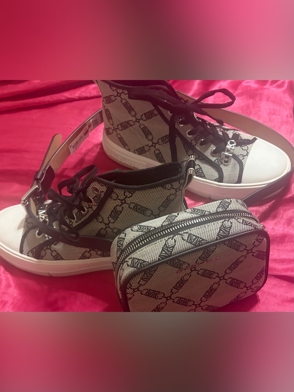 New Michael Kors High-Top Canvas Sneakers in Black and Cream - with matching bag
